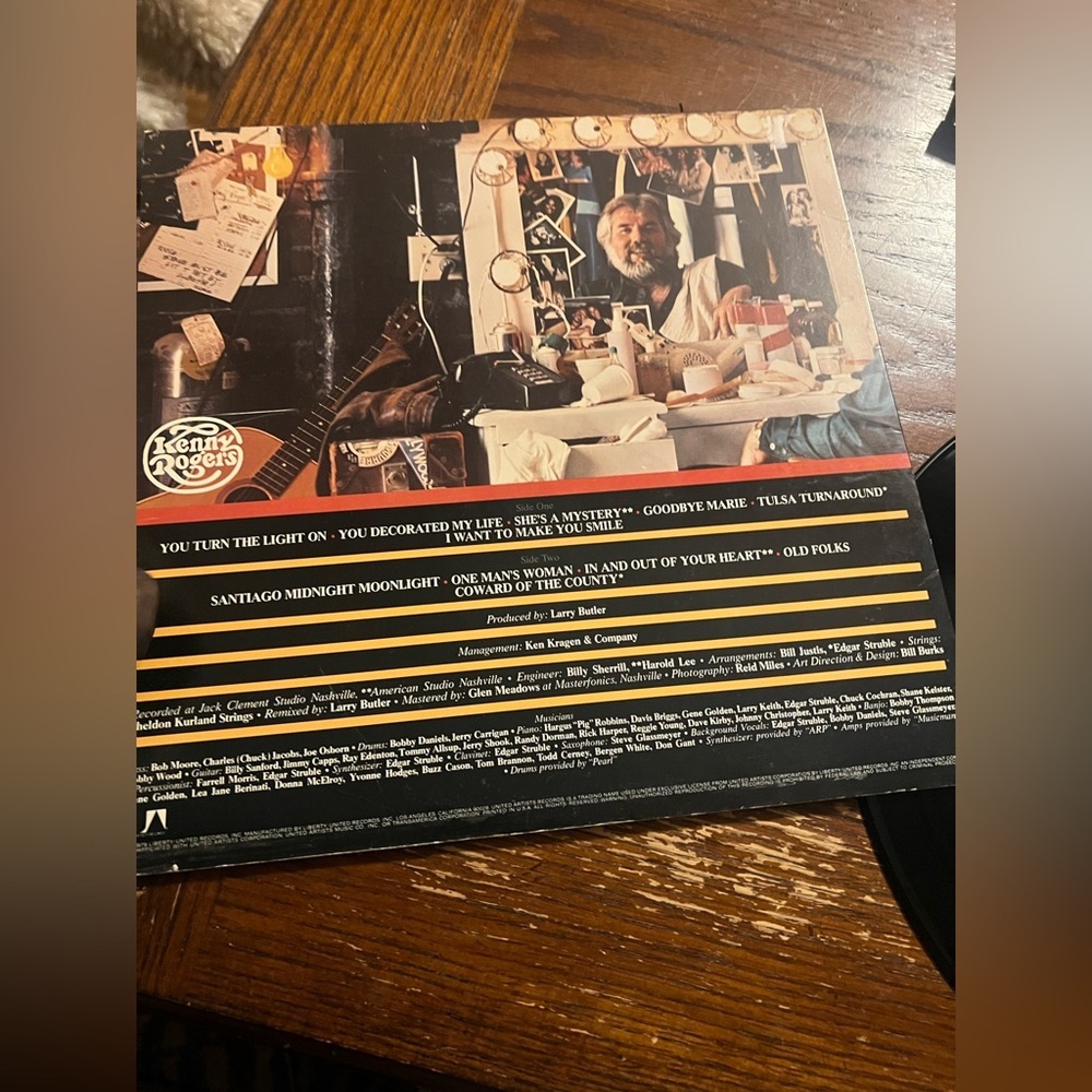Kenny Rogers 1979 Kenny Vintage Vinyl Album - Picture 2 of 6